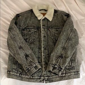 NWOT Levi’s black denim Sherpa button up jacket
